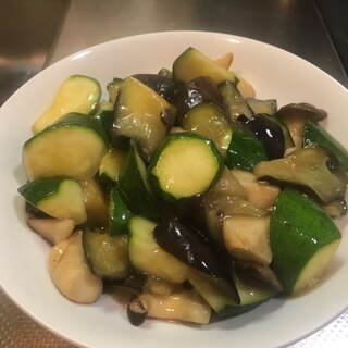 ズッキーニの野菜炒め